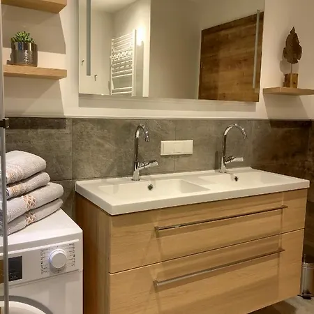 Lakeside Appartments