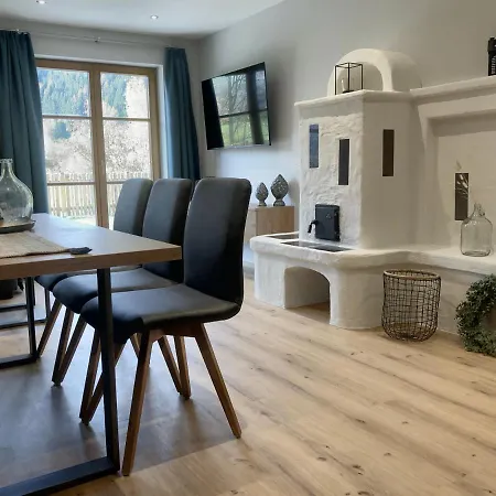 Lakeside Appartments *