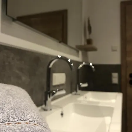 Lakeside Appartments アパート