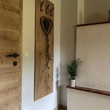 Lakeside Appartments アパート ゴールデック