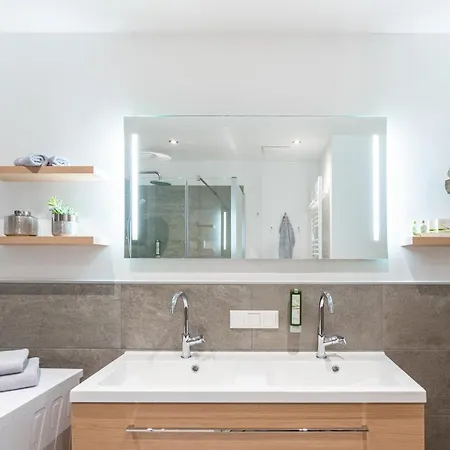 Lakeside Appartments * Goldegg