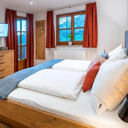 Lakeside Appartments * Goldegg